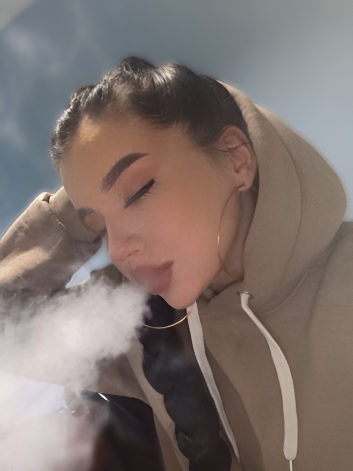 Анюта привлекальеная девушка из Биробиджан цена от 2500 руб