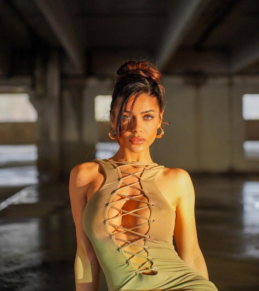 Настюша привлекальеная девушка из Биробиджан цена от 8000 руб