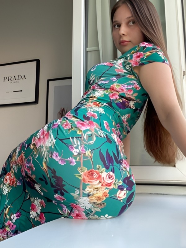 Лолита привлекательная девушка из Биробиджан цена от 1500 руб