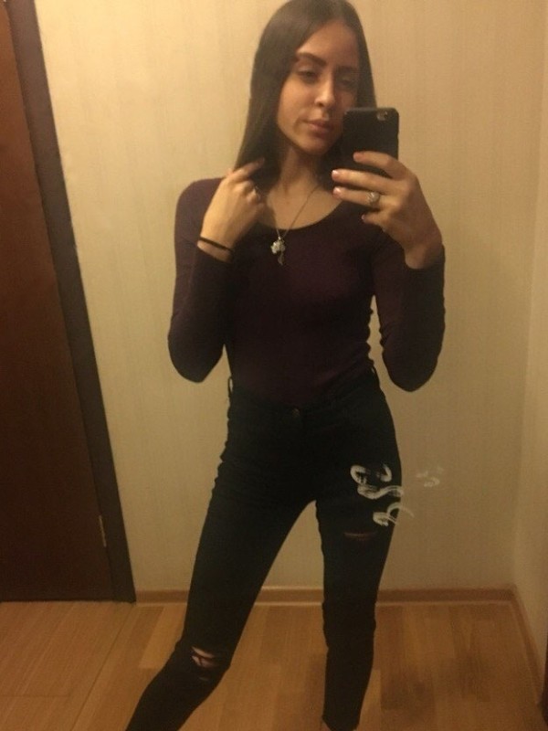 Инна привлекательная девушка из Биробиджан цена от 3500 руб