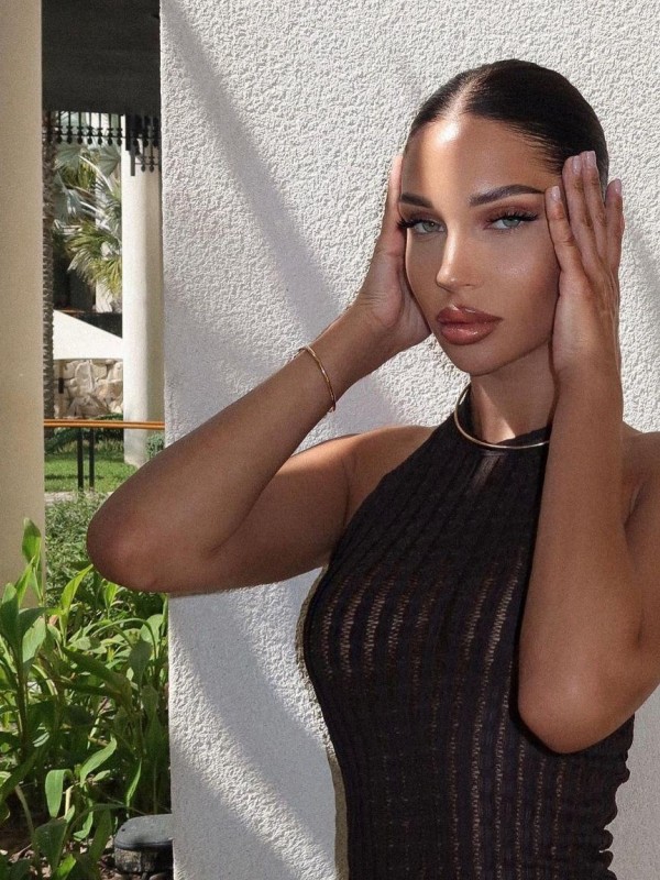 Марианна привлекательная девушка из Биробиджан цена от 4000 руб