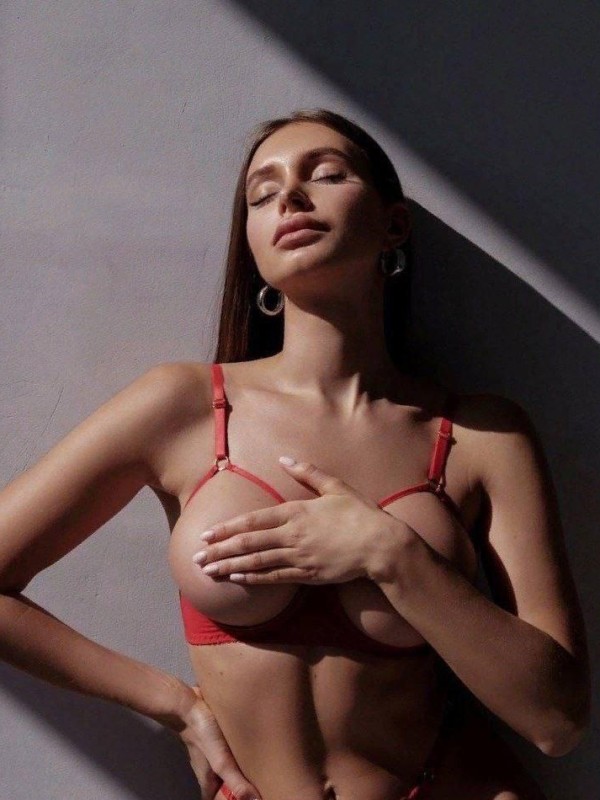 Лиза привлекательная девушка из Биробиджан цена от 7000 руб